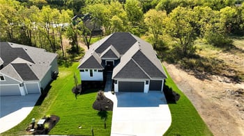4921 NW 70th Ter, Kansas City, MO 64151