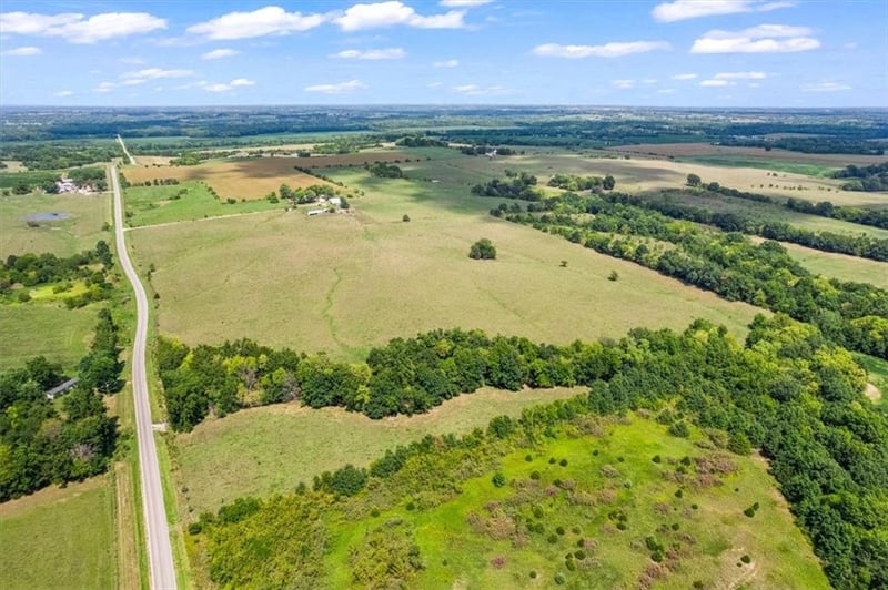 20 Acres B Hw, Blairstown, MO 64726