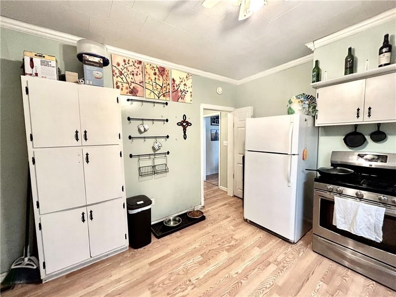 308 S 2nd St, Hopkins, MO 64461