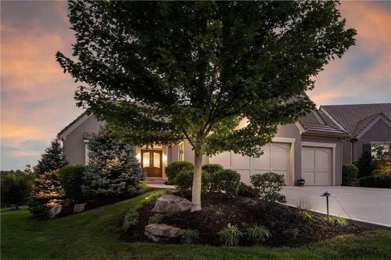 3115 W 150th Ter, Overland Park, KS 66224
