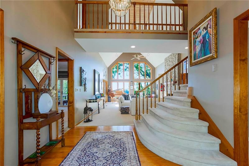 271 Terrace Trail West St, Lake Quivira, KS 66217