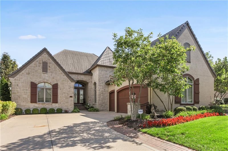14117 Nicklaus Dr, Overland Park, KS 66223