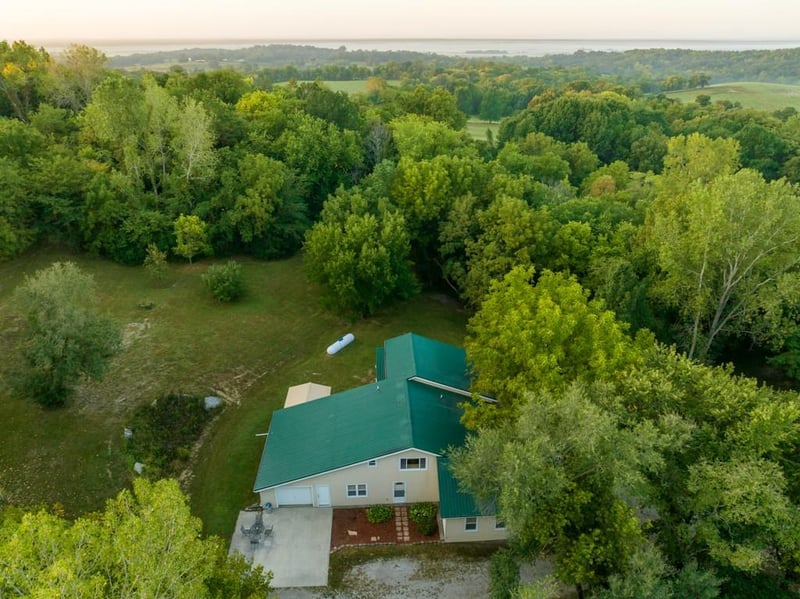7149 Triple Springs Rd, Camden, MO 64017