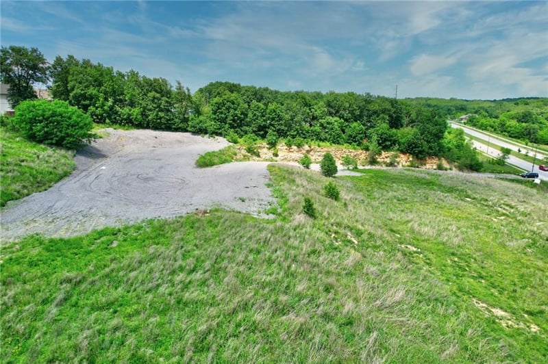 152 Hwy & Maplewoods Pkwy St, Kansas City, MO 64155