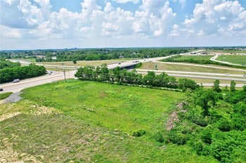 8707 Green Hills Rd, Kansas City, MO 64154