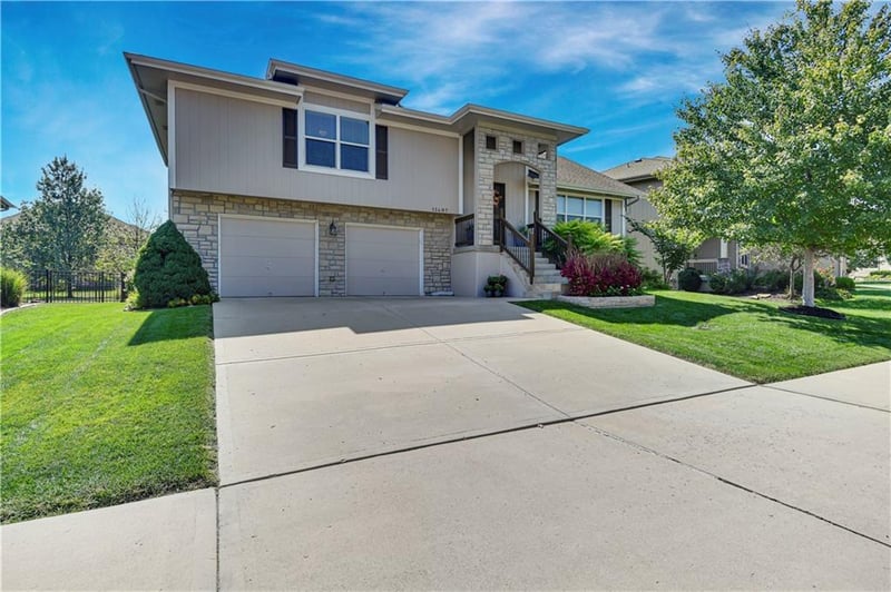 13407 W 173rd Ter, Overland Park, KS 66221