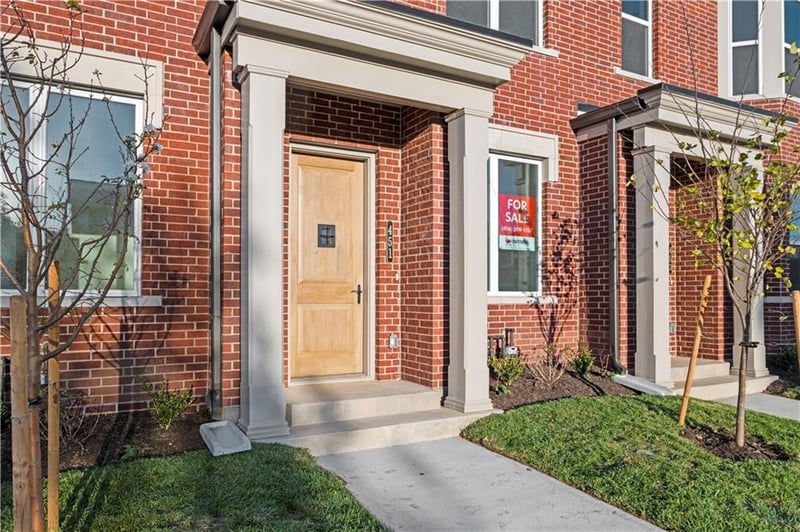 451 Longview Blvd, Lee's Summit, MO 64081