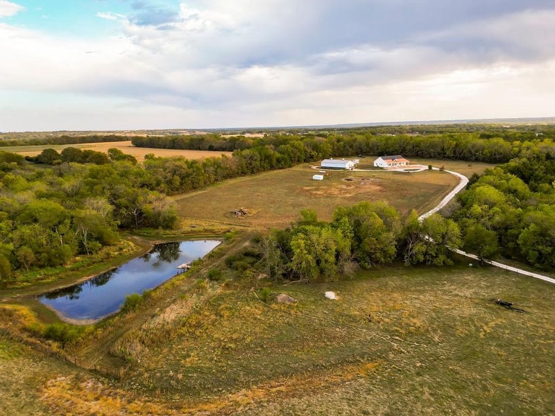 30591 Pleasant Valley Rd, Paola, KS 66071
