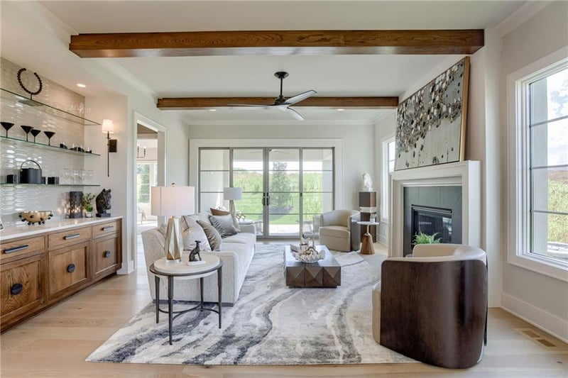 13702 Pembroke Ln, Leawood, KS 66224