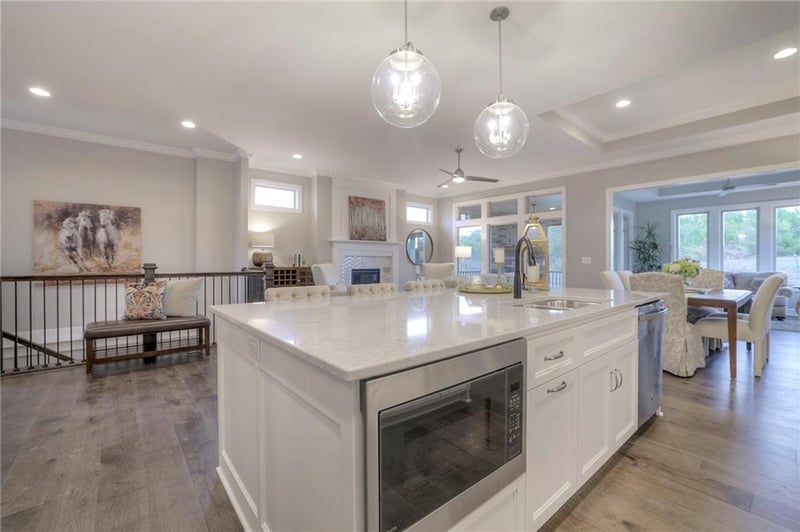 12204 138th Pl, Overland Park, KS 66221