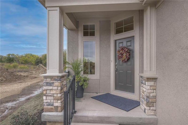 12204 138th Pl, Overland Park, KS 66221