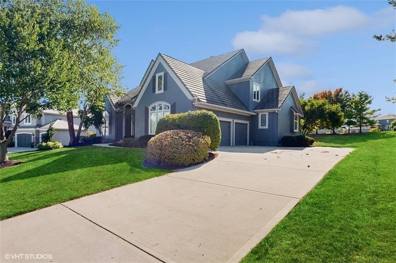 6127 NW 104th Ter, Kansas City, MO 64154