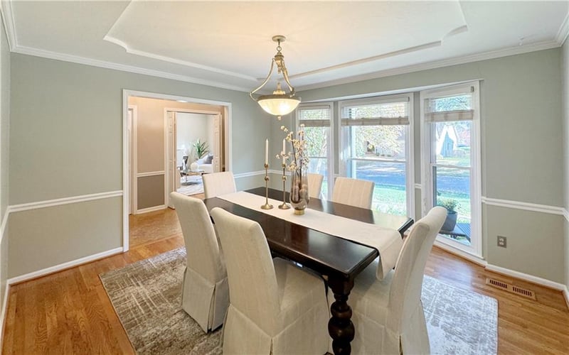10736 Horton St, Overland Park, KS 66211