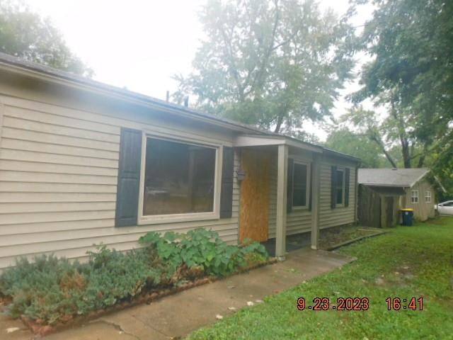 8606 E 93rd St, Kansas City, MO 64138