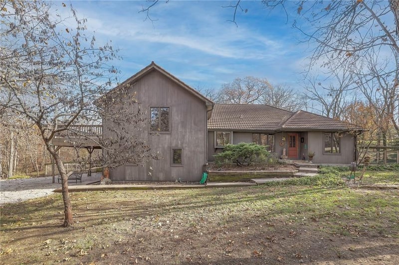 6800 E Poney Creek Rd, Freeman, MO 64746