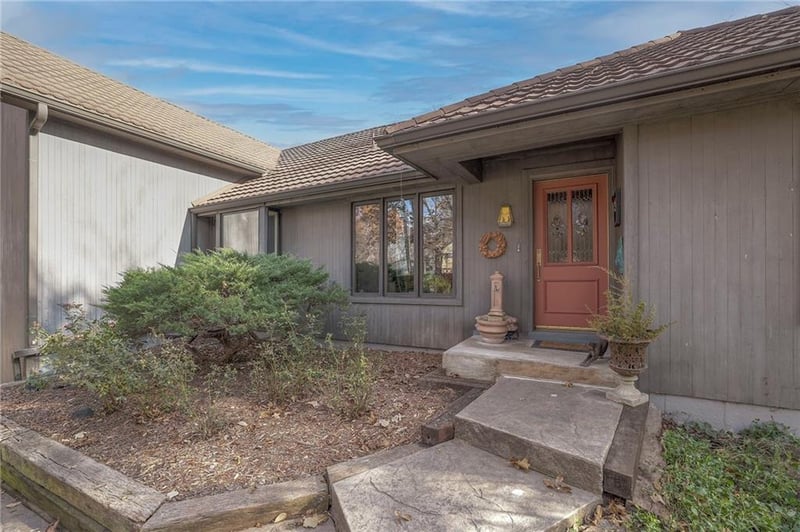 6800 E Poney Creek Rd, Freeman, MO 64746