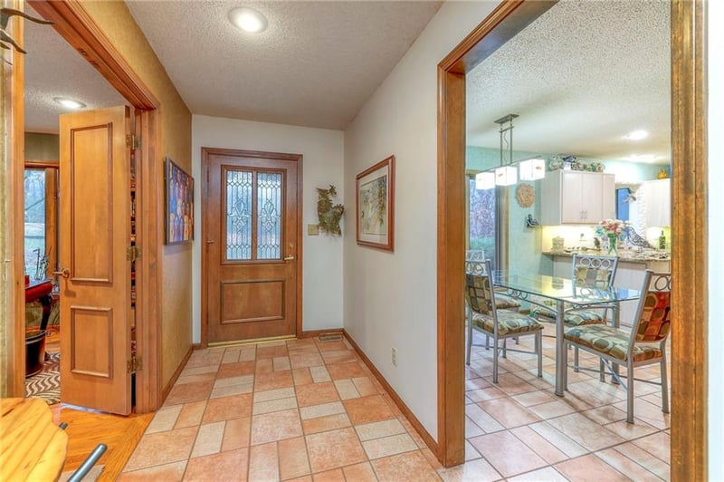 6800 E Poney Creek Rd, Freeman, MO 64746