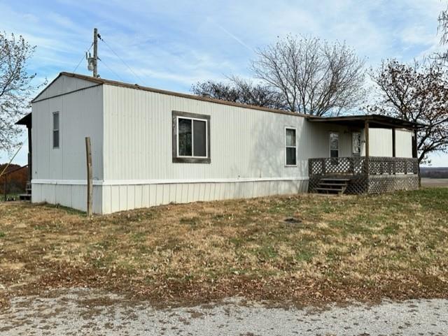 8182 S 294th Rd, Hume, MO 64752