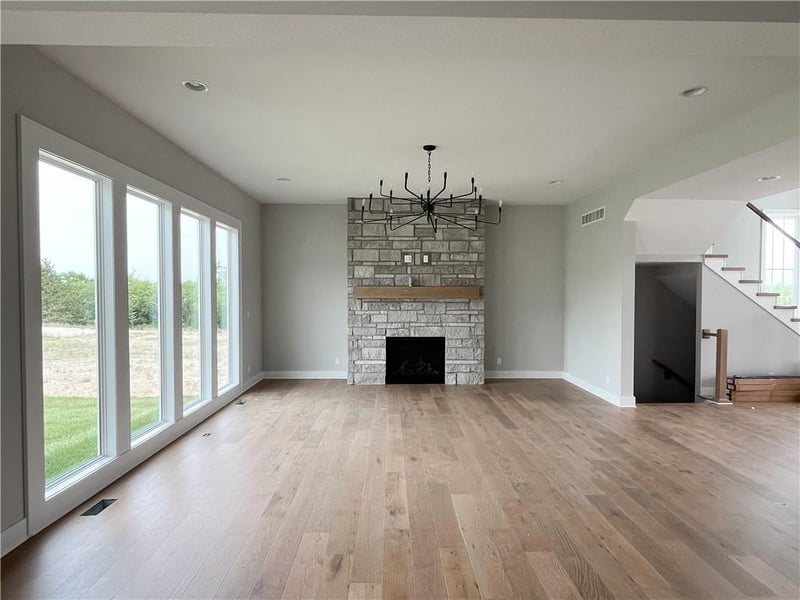21510 W 80th Ter, Shawnee, KS 66220