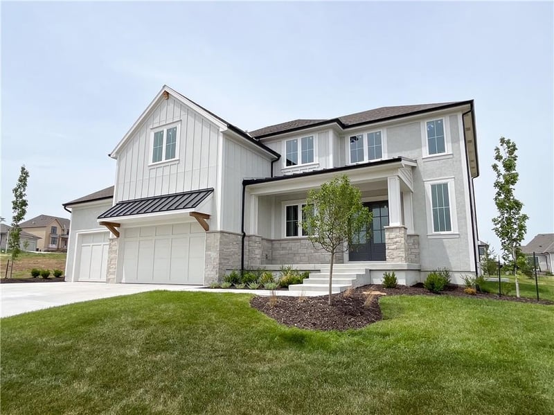 21510 W 80th Ter, Shawnee, KS 66220