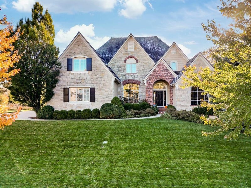 5811 W 140th Ter, Overland Park, KS 66223