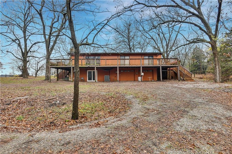 18540 E 2275 Ter, La Cygne, KS 66040