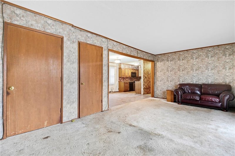 18540 E 2275 Ter, La Cygne, KS 66040
