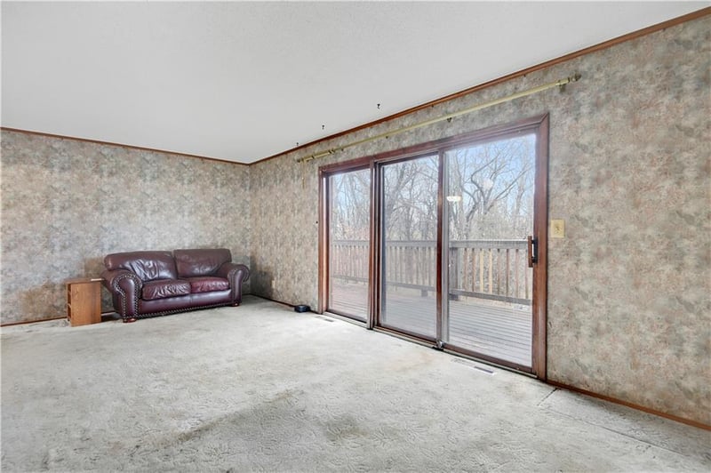 18540 E 2275 Ter, La Cygne, KS 66040