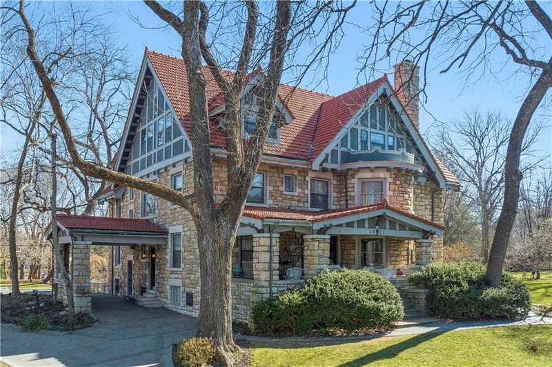 3621 Belleview Ave, Kansas City, MO 64111