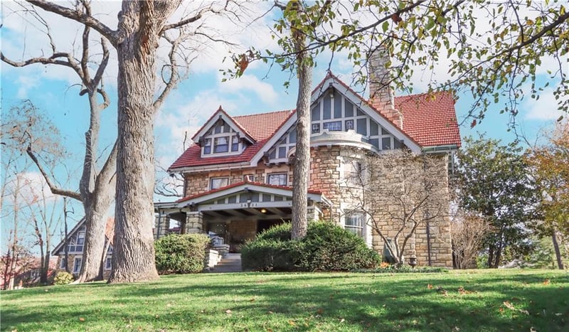 3621 Belleview Ave, Kansas City, MO 64111