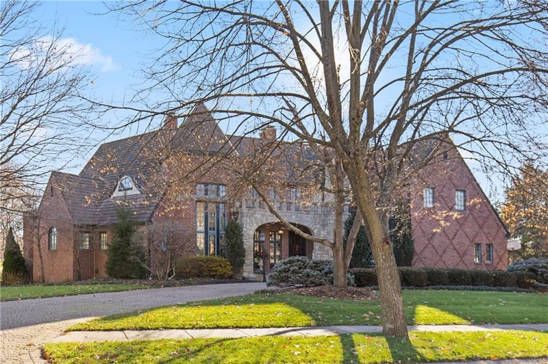 11409 Meadow Ln, Leawood, KS 66211