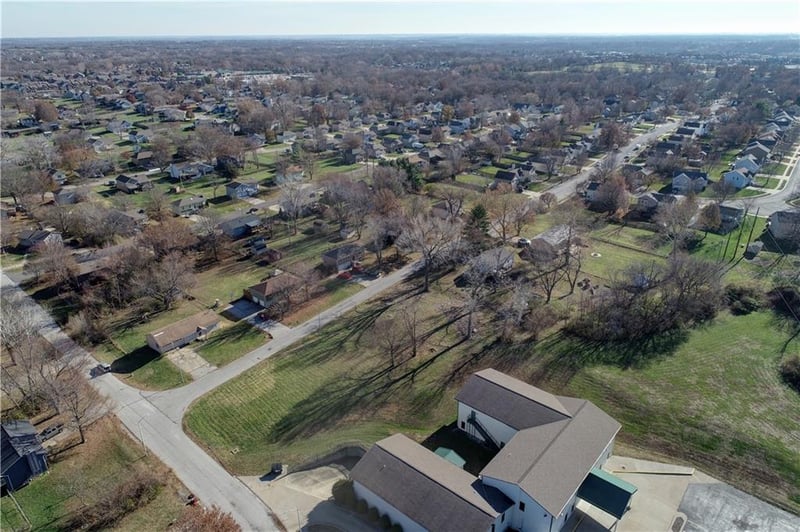 10420 N Wyandotte St, Kansas City, MO 64155