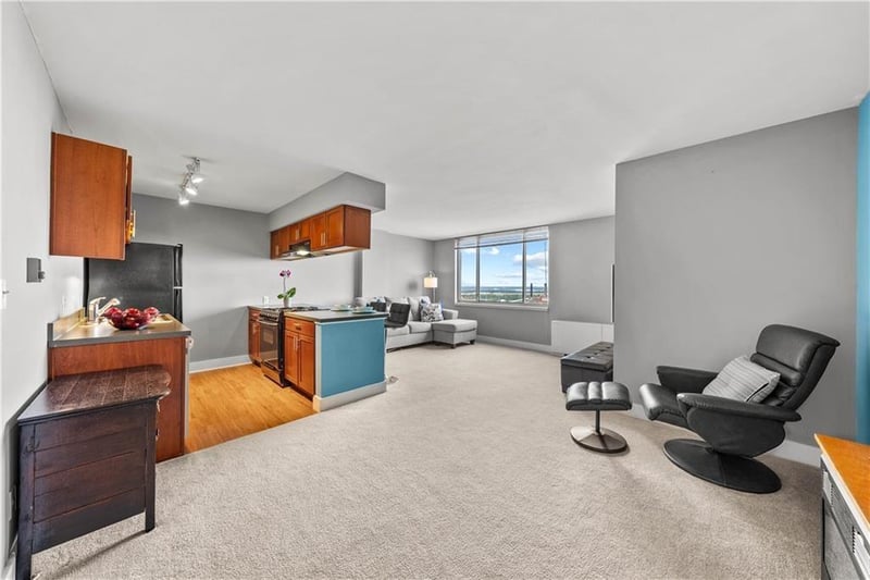 600 E 8th St #5B, Kansas City, MO 64105