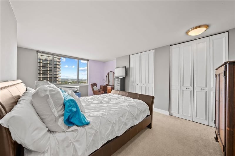 600 E 8th St #5B, Kansas City, MO 64105