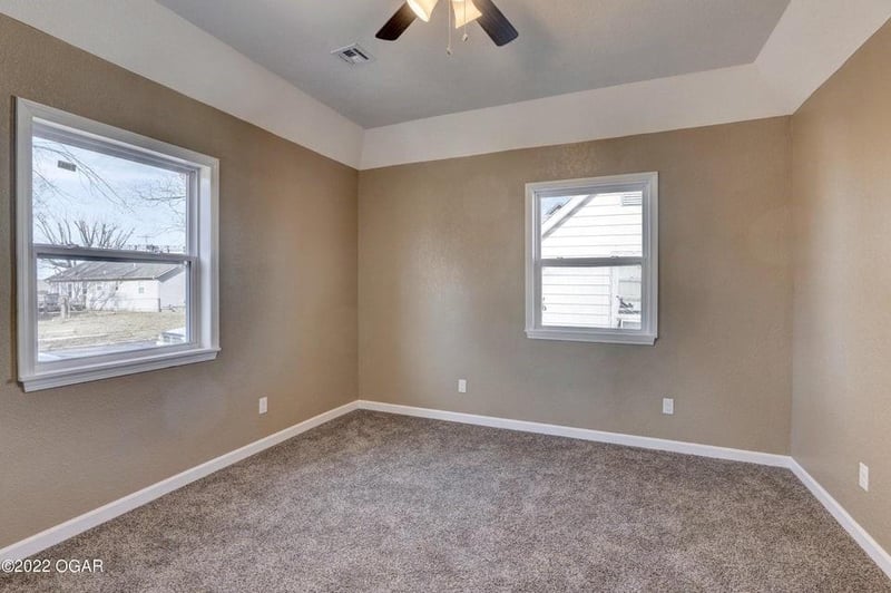 1509 S Jackson St, Joplin, MO 64804
