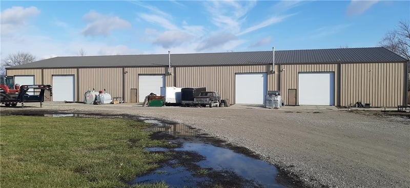 25605 Old Kc Rd, Paola, KS 66071