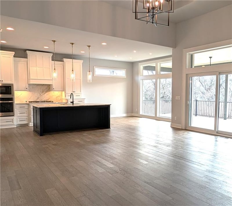 9301 168 St, Overland Park, KS 66085