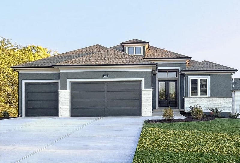 9301 168 St, Overland Park, KS 66085