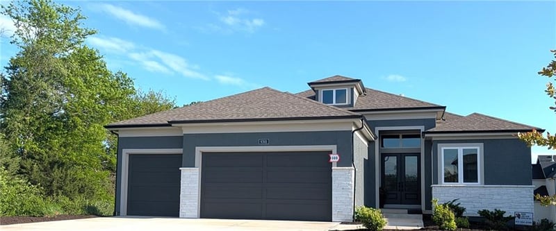 9301 168 St, Overland Park, KS 66085
