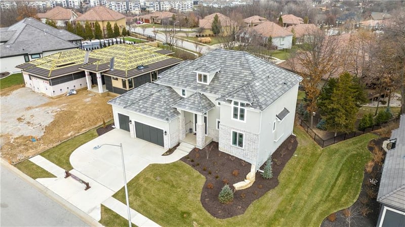 5903 NW Lucerne Ave, Kansas City, MO 64151