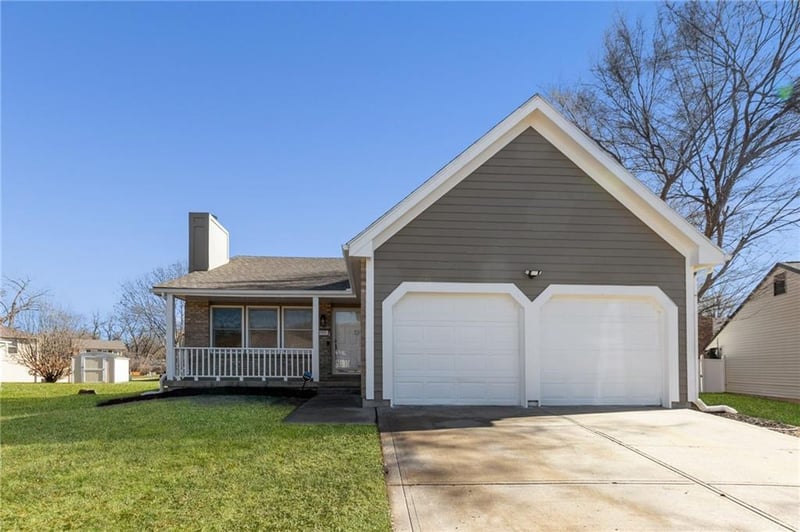 2013 E 61st St, Kansas City, MO 64130