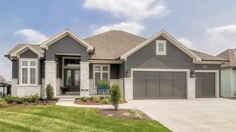 21709 W 80th Ter, Shawnee, KS 66220