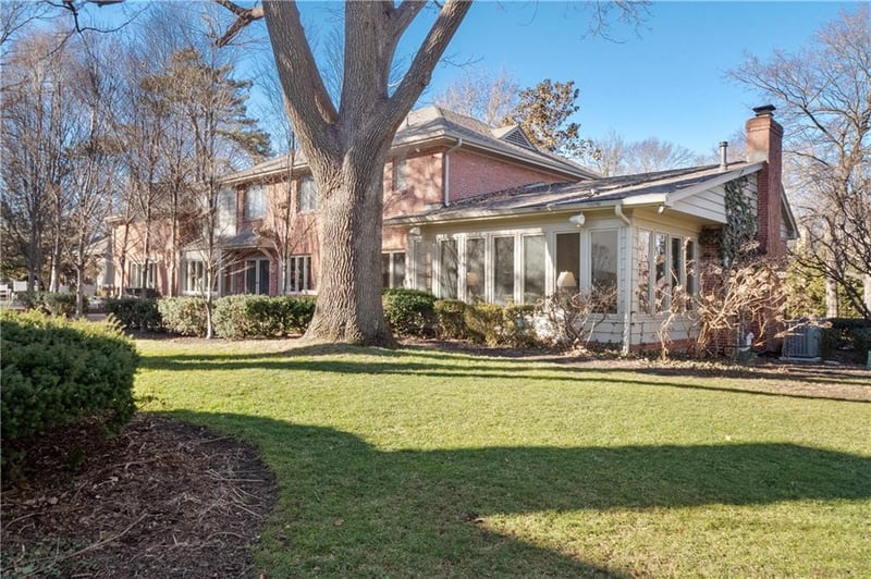 5310 Belleview Ave, Kansas City, MO 64112