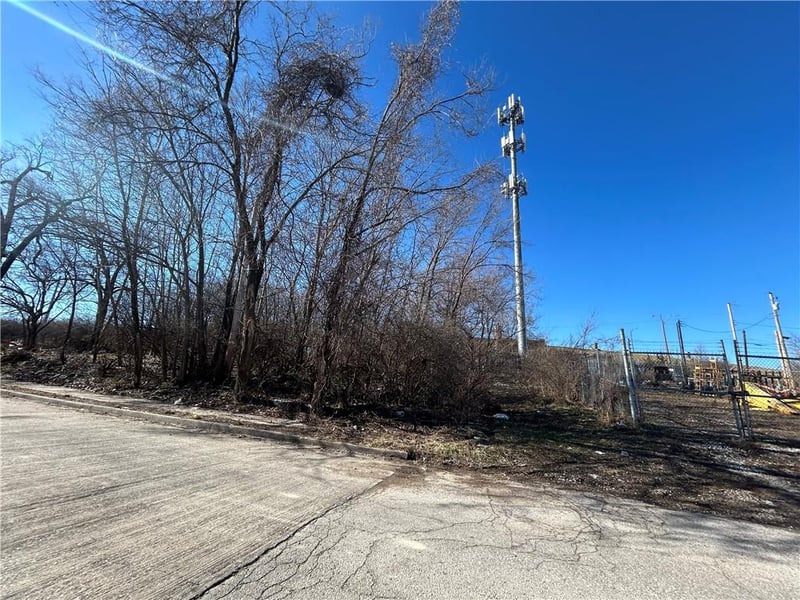 2104 Forest Ave, Kansas City, MO 64108