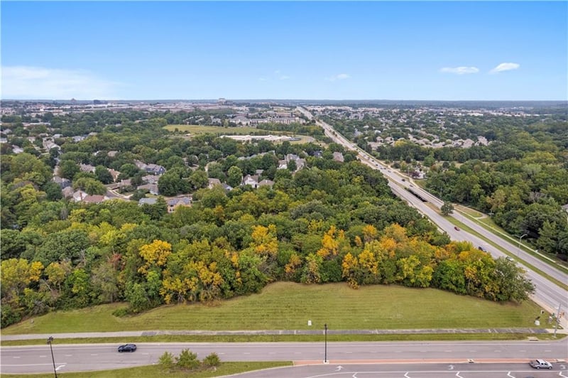 5500 W 127th St, Overland Park, KS 66209