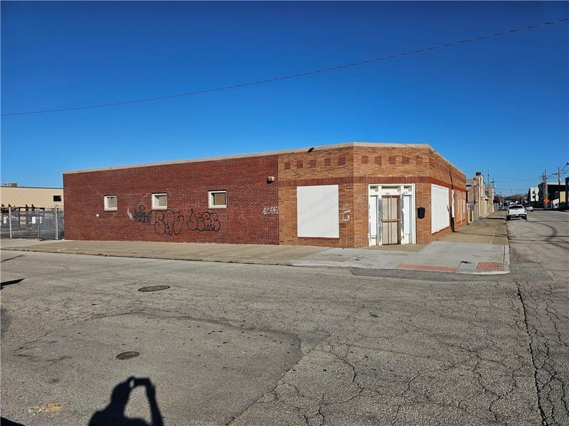 1300 E 8th St, Kansas City, MO 64106