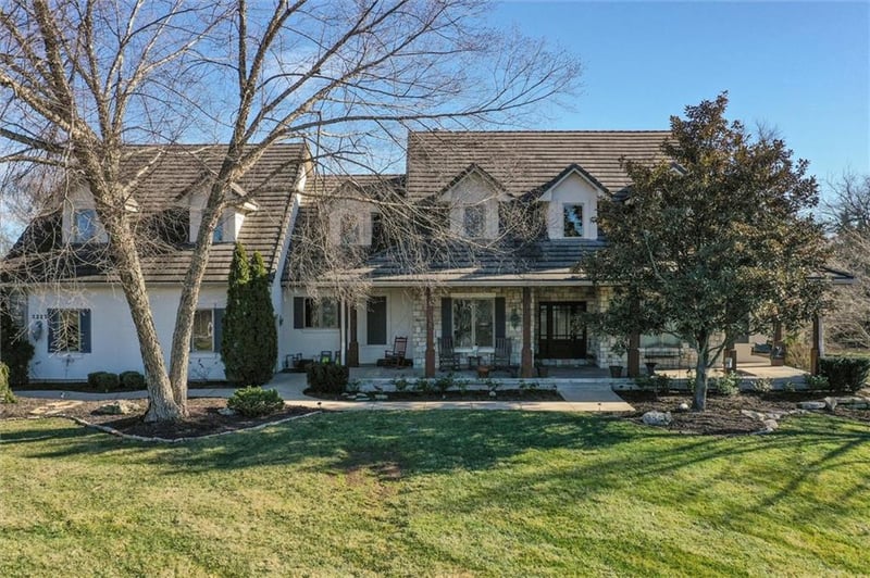 2223 SW Longview Rd, Lee's Summit, MO 64081