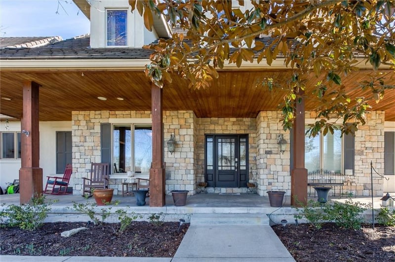 2223 SW Longview Rd, Lee's Summit, MO 64081