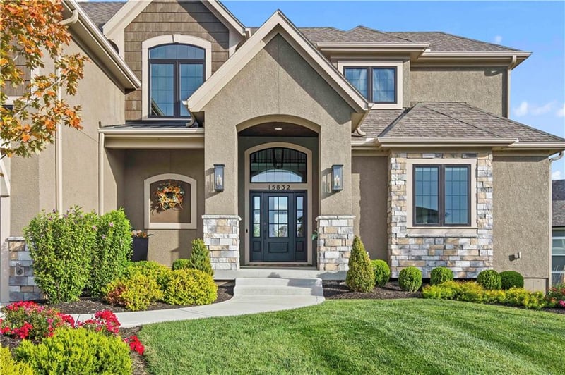 15832 Reinhardt St, Overland Park, KS 66224