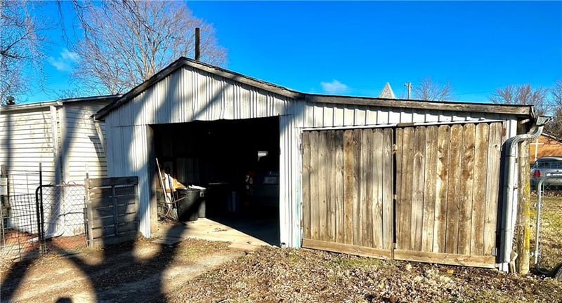 115 N Central Ave, Ravenwood, MO 64479